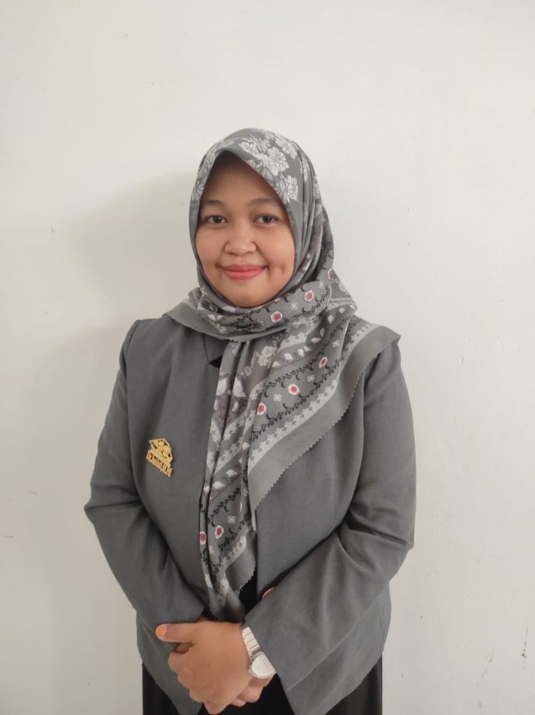 Dr. Juniati.,M.Pd